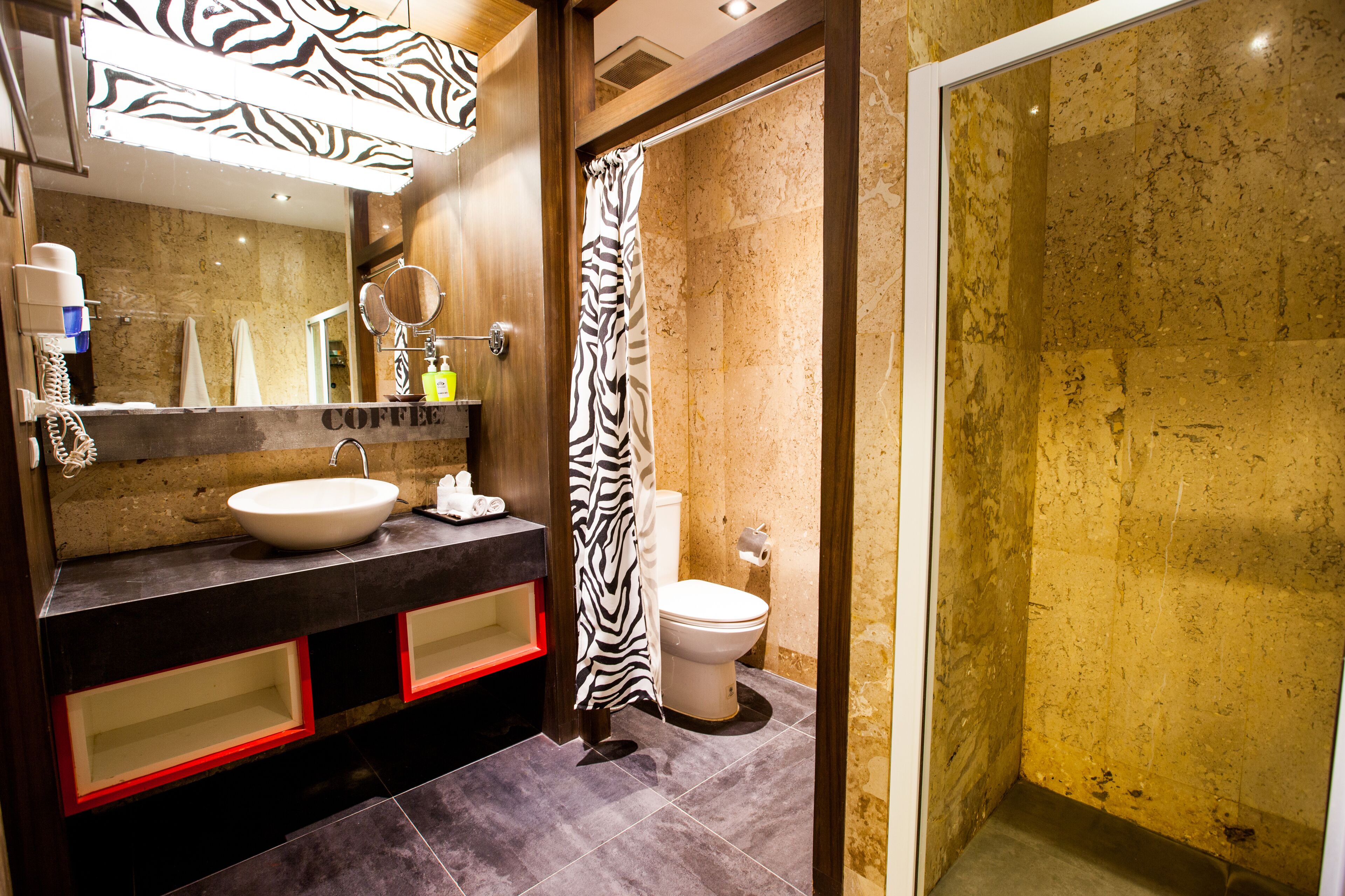 shower, free toiletries, hair dryer, slippers