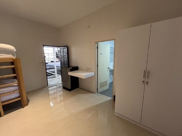 Fighter Dorm Room - Female Included Training Platinum Package