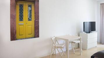 Studio | Living area | LCD TV