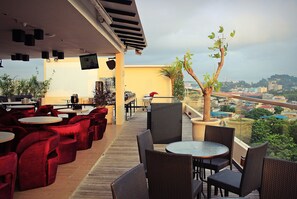 Se sirven almuerzos y cenas