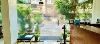 Maple Suites Serviced Apartments