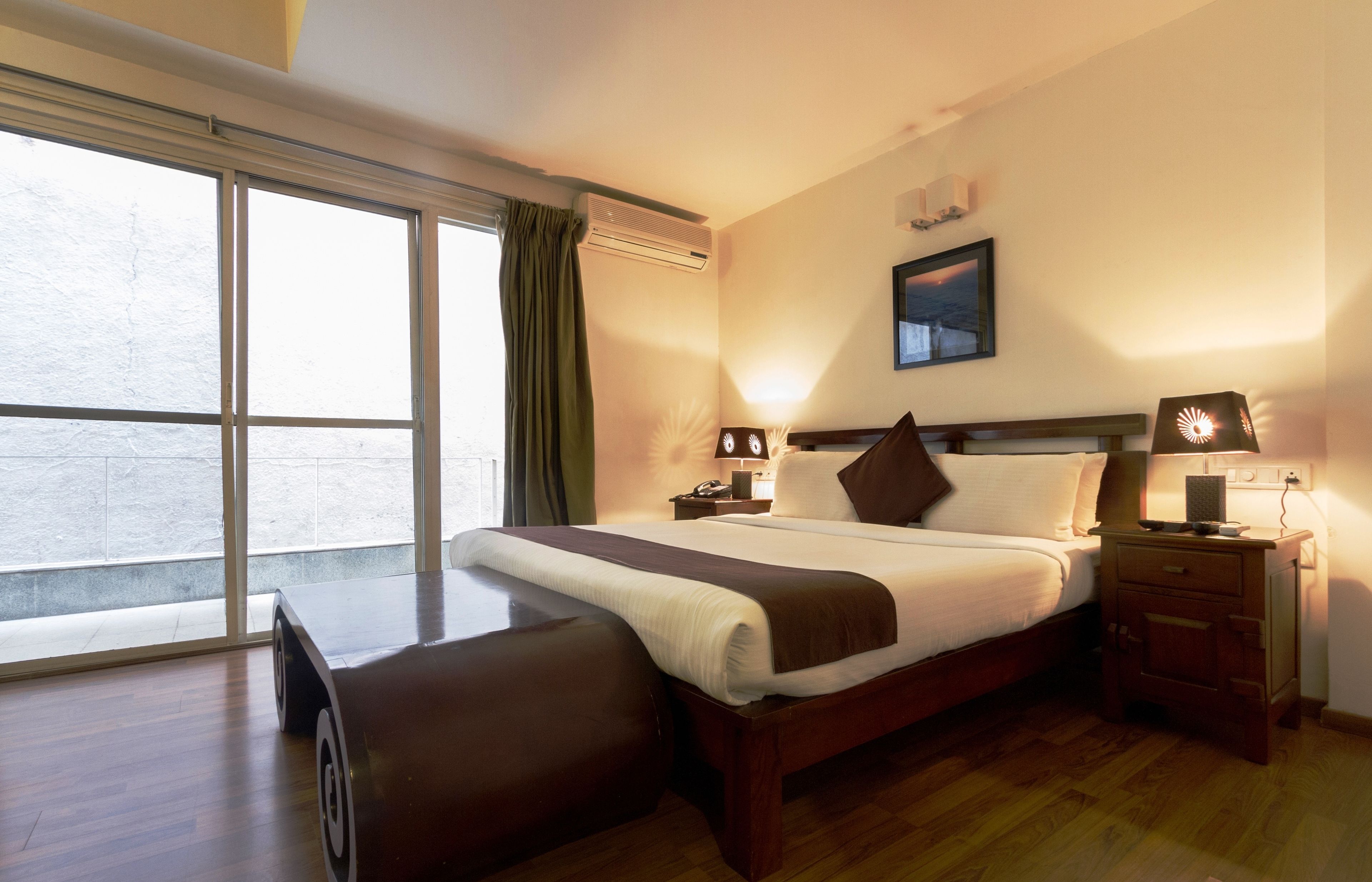 Deluxe Apartment | Egyptian cotton sheets, premium bedding, down duvets, pillow-top beds