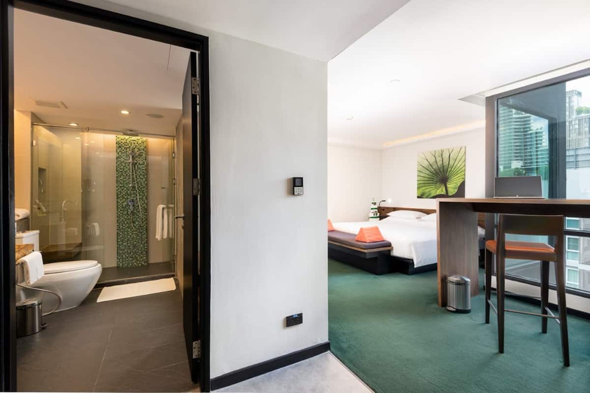 Habitación familiar | Ropa de cama de alta calidad y artículos del minibar gratis