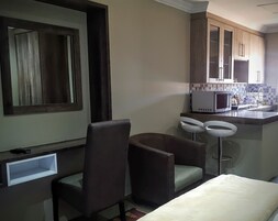 Double Room | Desk, rollaway beds, free WiFi