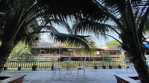 Rim Khlong | Terraço/pátio