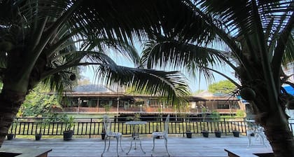 Maikaew Damnoen Resort