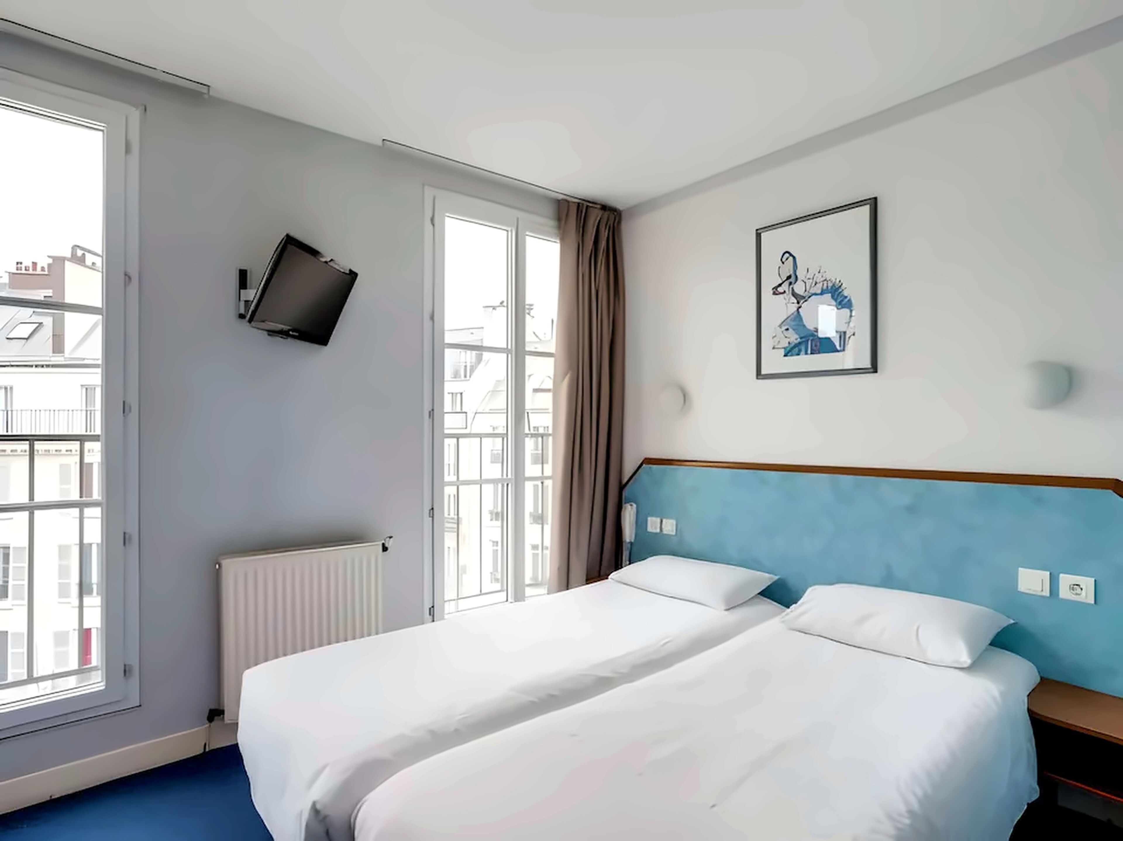 Chambre Classique avec lits jumeaux | Coffres-forts dans les chambres, bureau, Wi-Fi gratuit