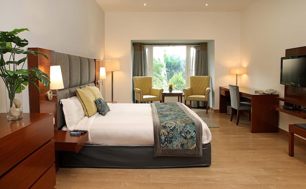 Minibar, coffres-forts dans les chambres, bureau, chambres insonorisées