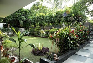 Property grounds - Ahuja Residency, Sunder Nagar (New Delhi)
