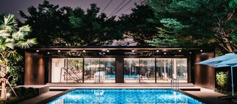 Sunday Platinum Suites