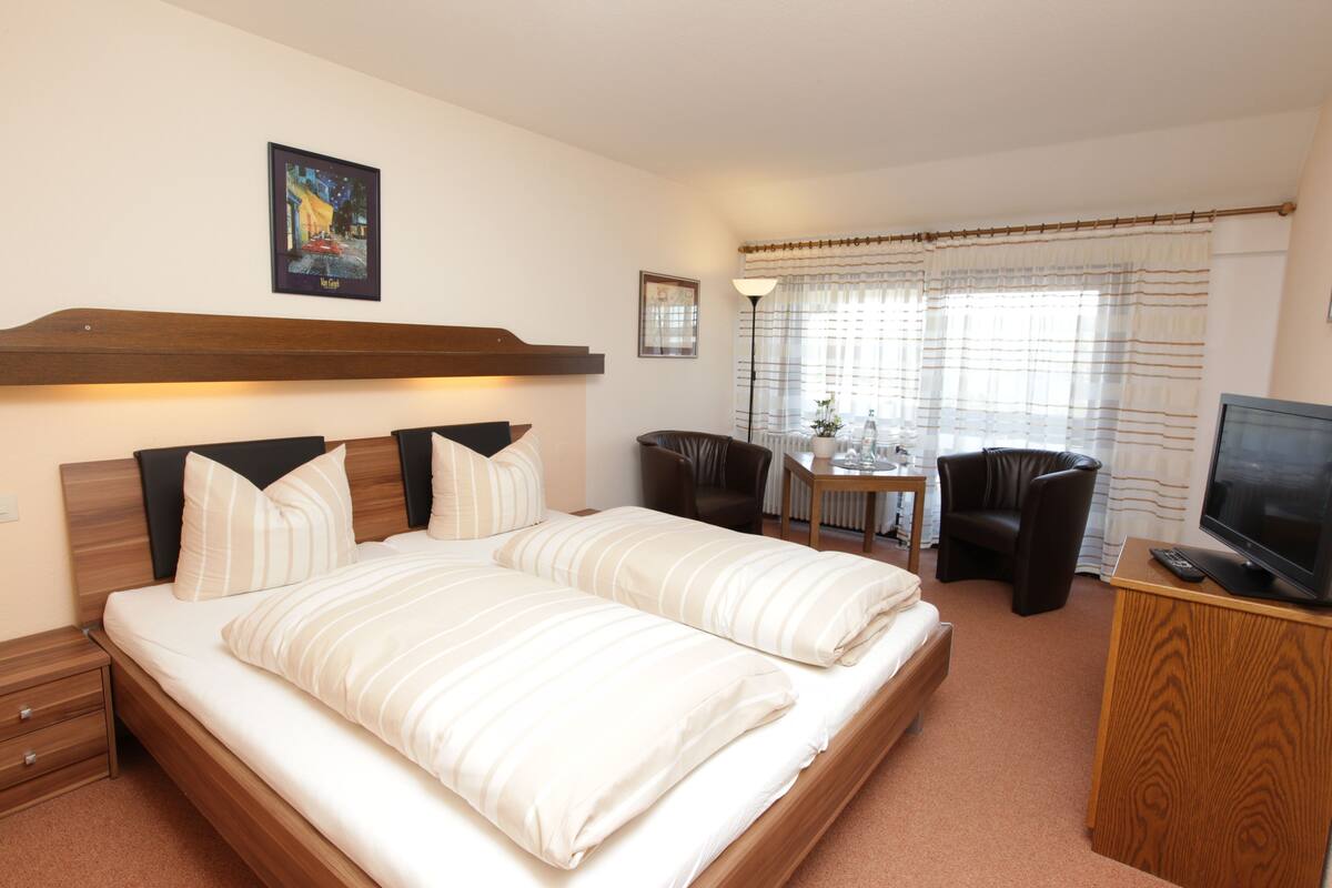 double room, balcony | premium bedding, individually decorated, desk, soundproofing