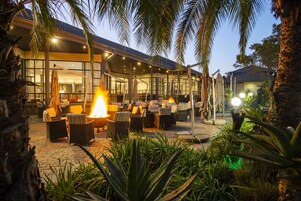 Breakfast, lunch, dinner served; local cuisine 