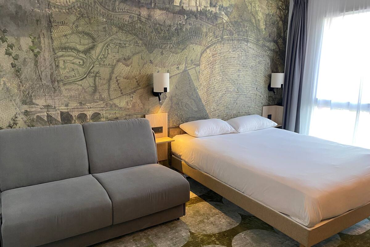 superior double room | desk, laptop workspace, blackout curtains, soundproofing