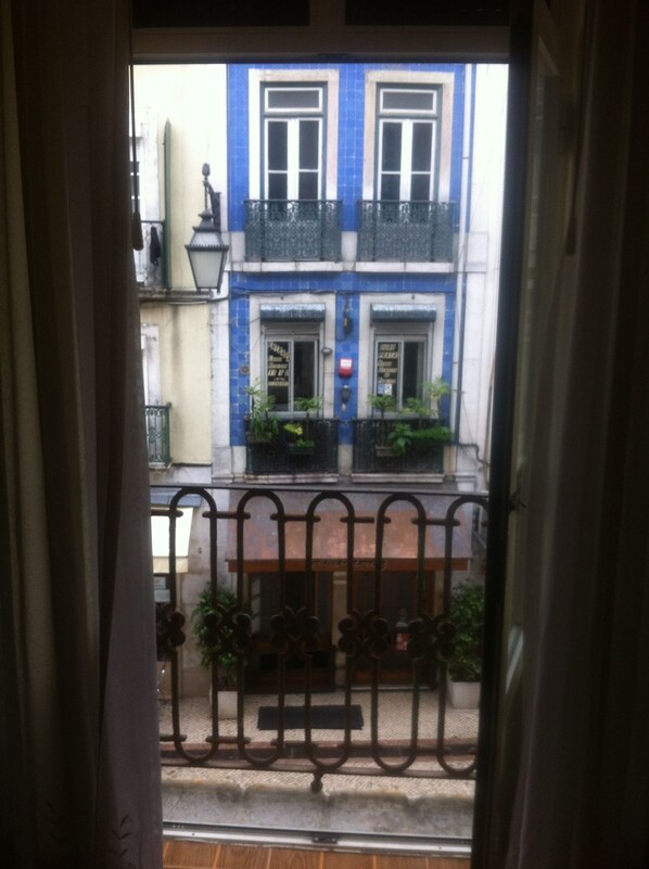 Double or Twin Room | View from room - Pensão Modelo (Lisbon)
