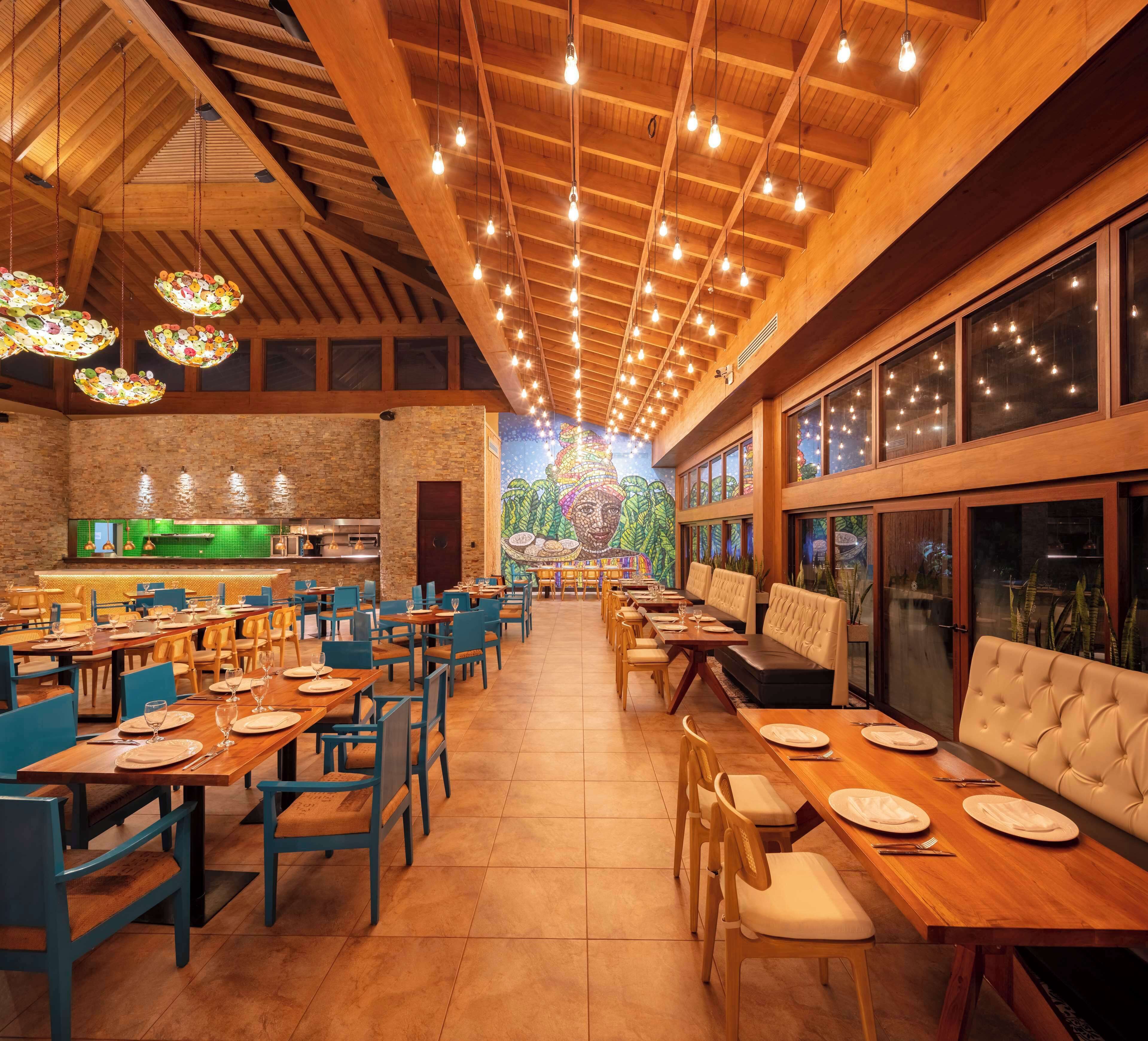 breakfast and lunch served