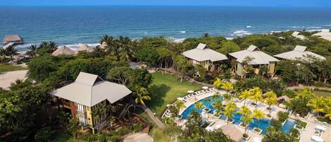 屋外プール、サンラウンジャー