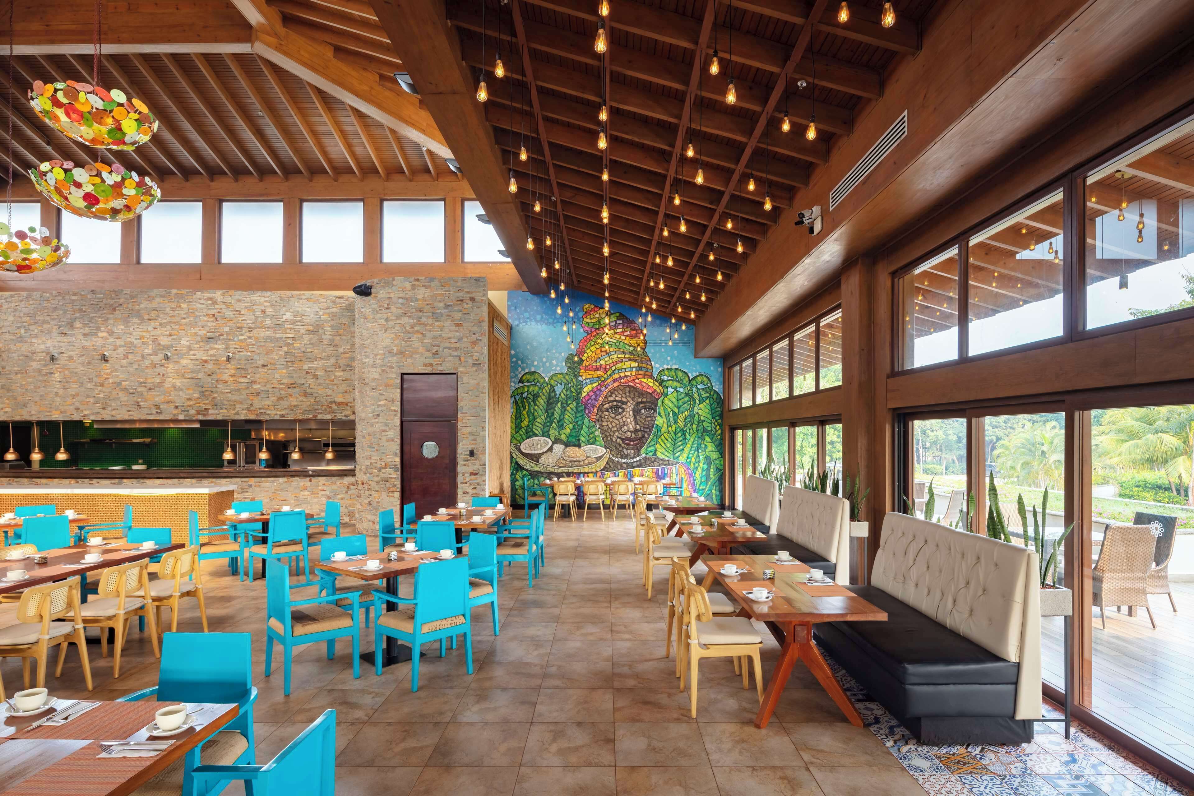 breakfast and lunch served