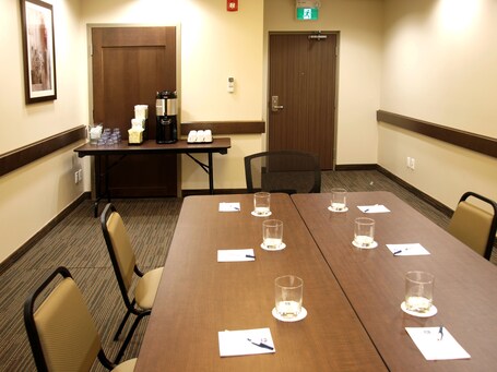 Best Western Plus Winnipeg West - Image 24