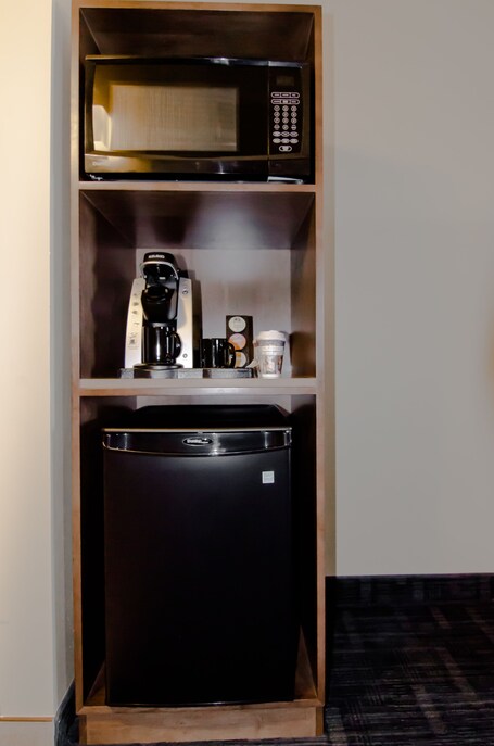 Best Western Plus Winnipeg West - Image 51