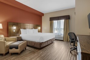 Standard Room, 1 King Bed, Accessible, Refrigerator & Microwave | Egyptian cotton sheets, premium bedding, down duvets, pillow-top beds - Best Western Plus Winnipeg West (Headingley)
