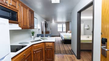 Executive Suite, 1 King Bed | 1 bedroom, pillow-top beds, individually decorated