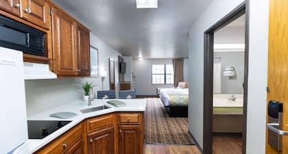 Extended Stay Airport