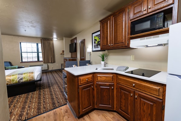 Executive Suite, 1 Queen Bed