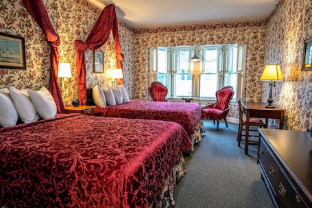 Deluxe Room, 2 Queen Beds (Standard view) | Individually decorated, individually furnished, iron/ironing board. Murray Hotel