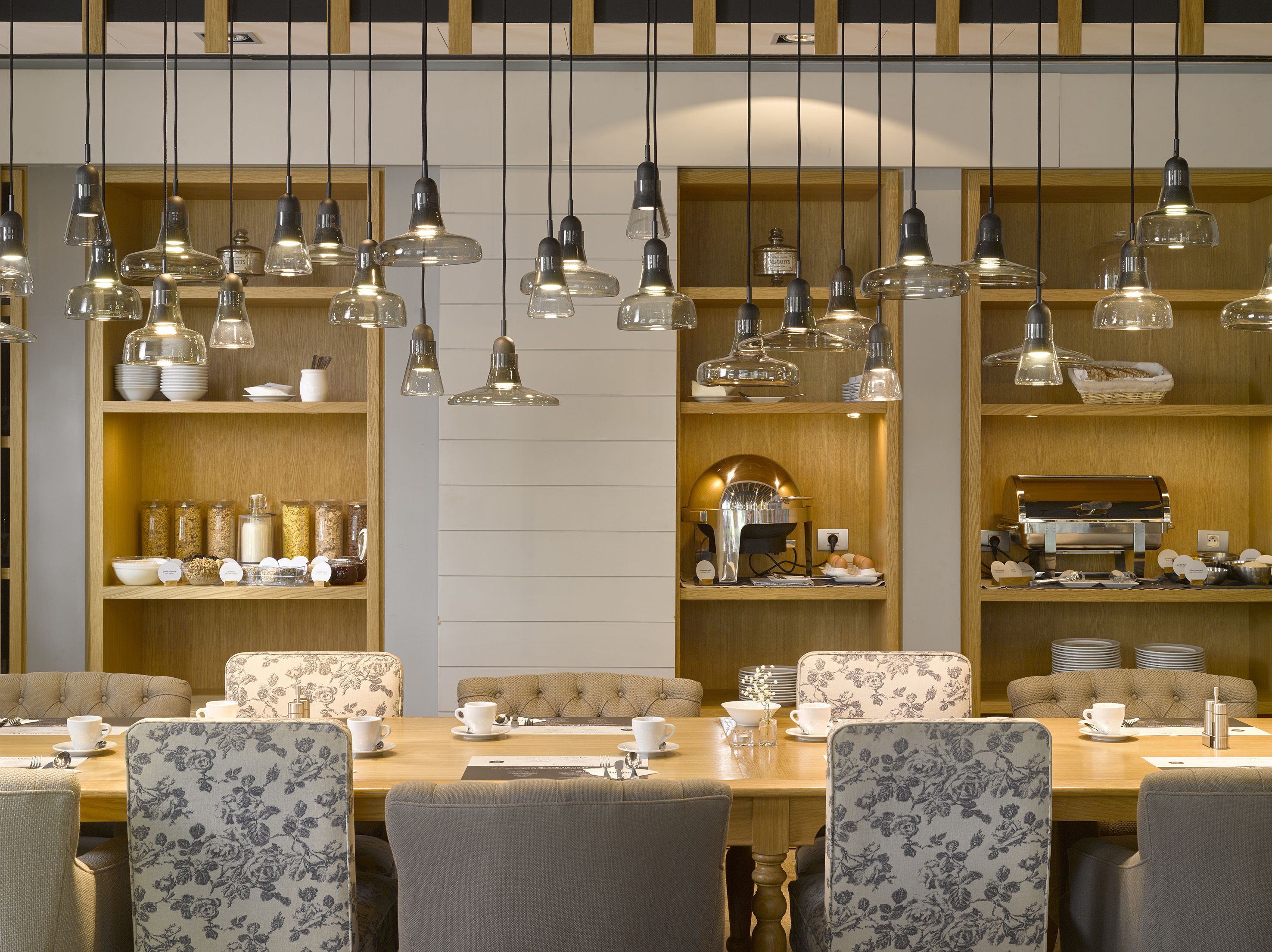 daily buffet breakfast (eur 23 per person)