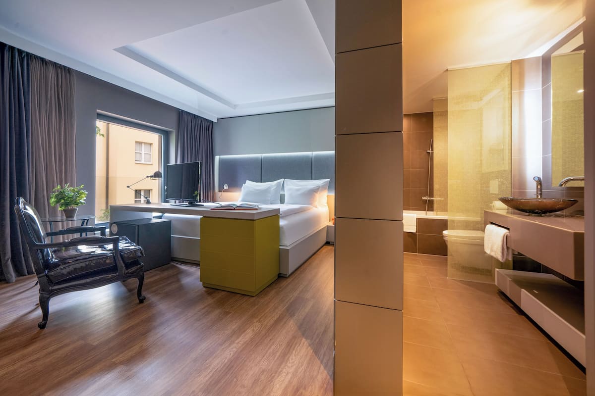 The Innside Premium Room - Extra Space | 1 bedroom, hypo-allergenic bedding, memory-foam beds, free minibar