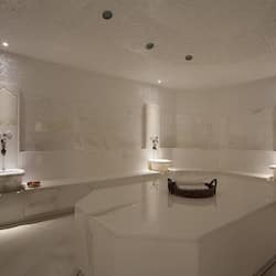 Couples treatment rooms, Turkish bath, aromatherapy, hot stone massages