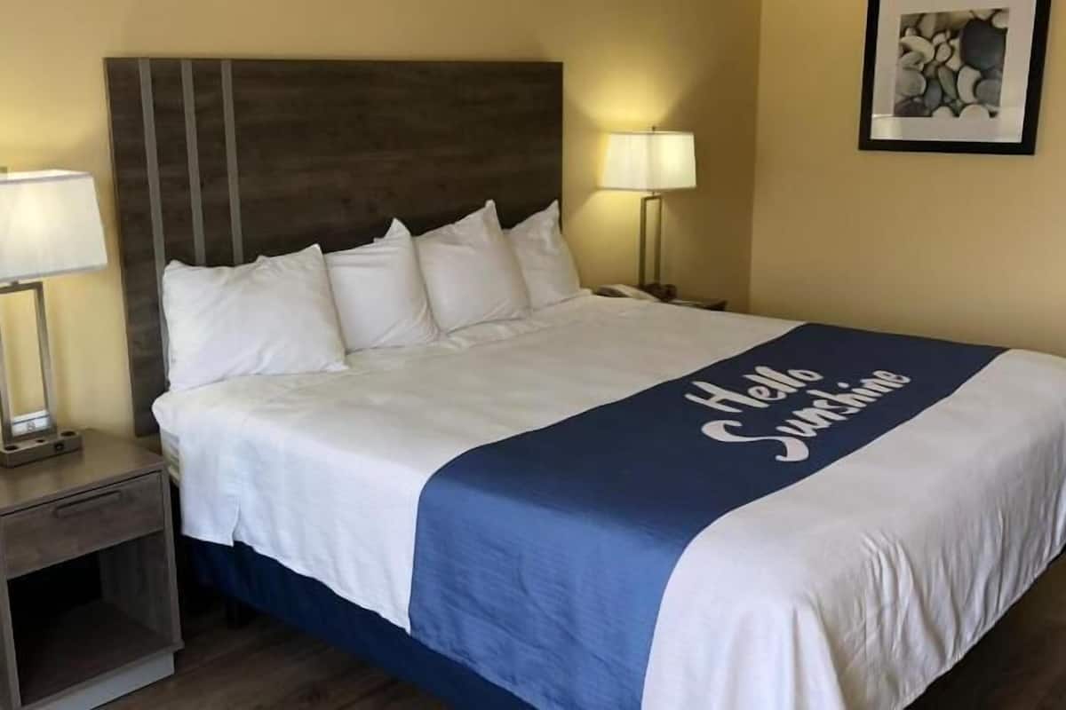 Camas Select Comfort, muebles diferentes y escritorio