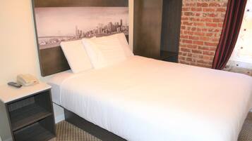 Skrivbord, strykjärn/strykbräda och gratis wi-fi