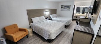 คันทรีอินน์ แบนนิ่ง