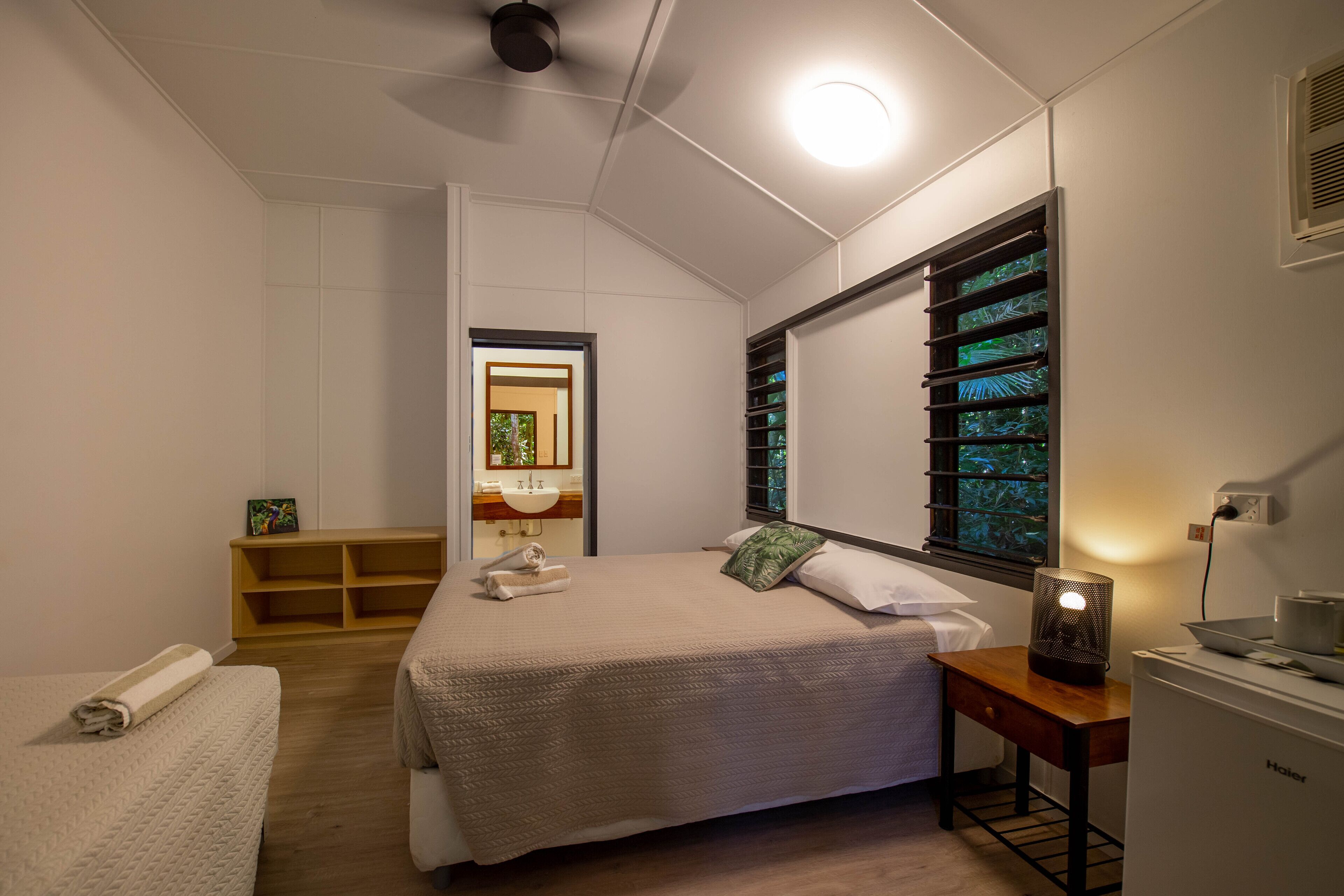 ribbon cabin | hypo-allergenic bedding, bed sheets