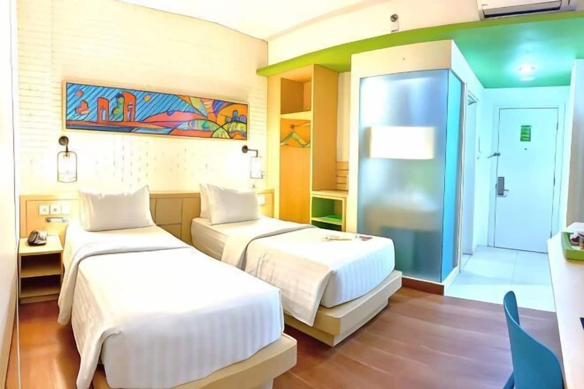 In-room safe, soundproofing, free WiFi, wheelchair access