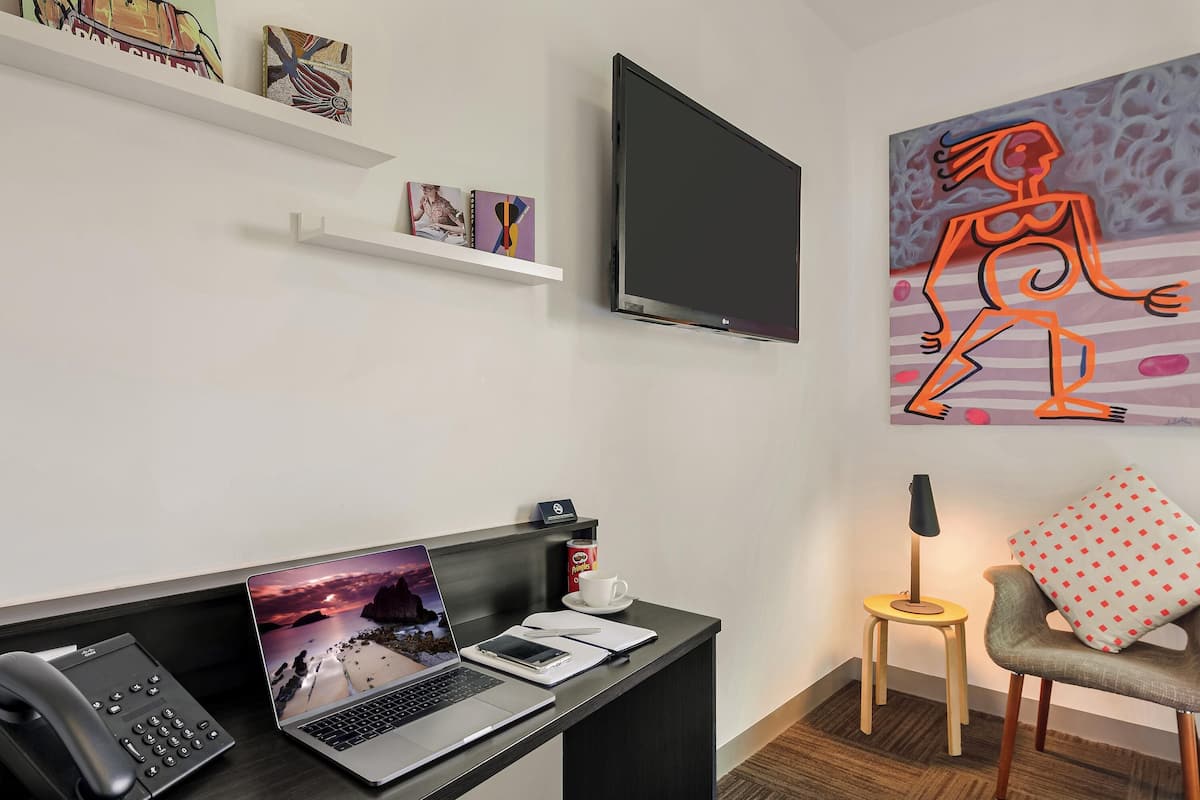 Standard Double Room, 1 Double Bed, Balcony | Minibar, in-room safe, individually decorated, individually furnished