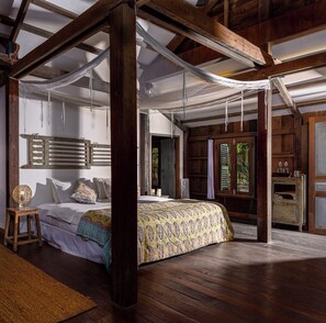 Suite Lodge - 1 bedroom | Premium bedding, down comforters, pillowtop beds, minibar
