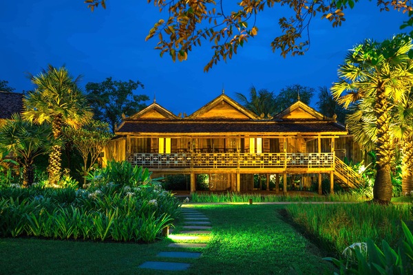 الإطلالة من المنشأة