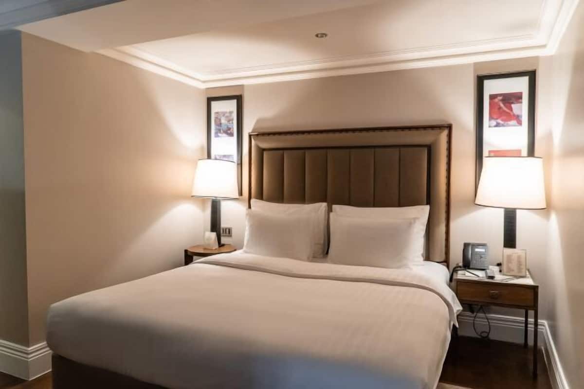 1 bedroom, minibar, in-room safe, desk