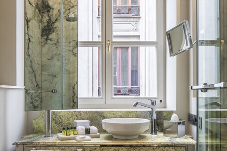The Bank Hotel Istanbul, a Member of Design Hotels Special Class - Image 99