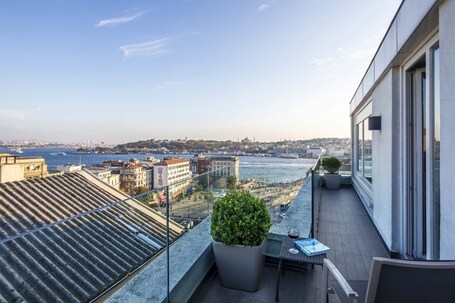 The Bank Hotel Istanbul, a Member of Design Hotels Special Class - Image 23