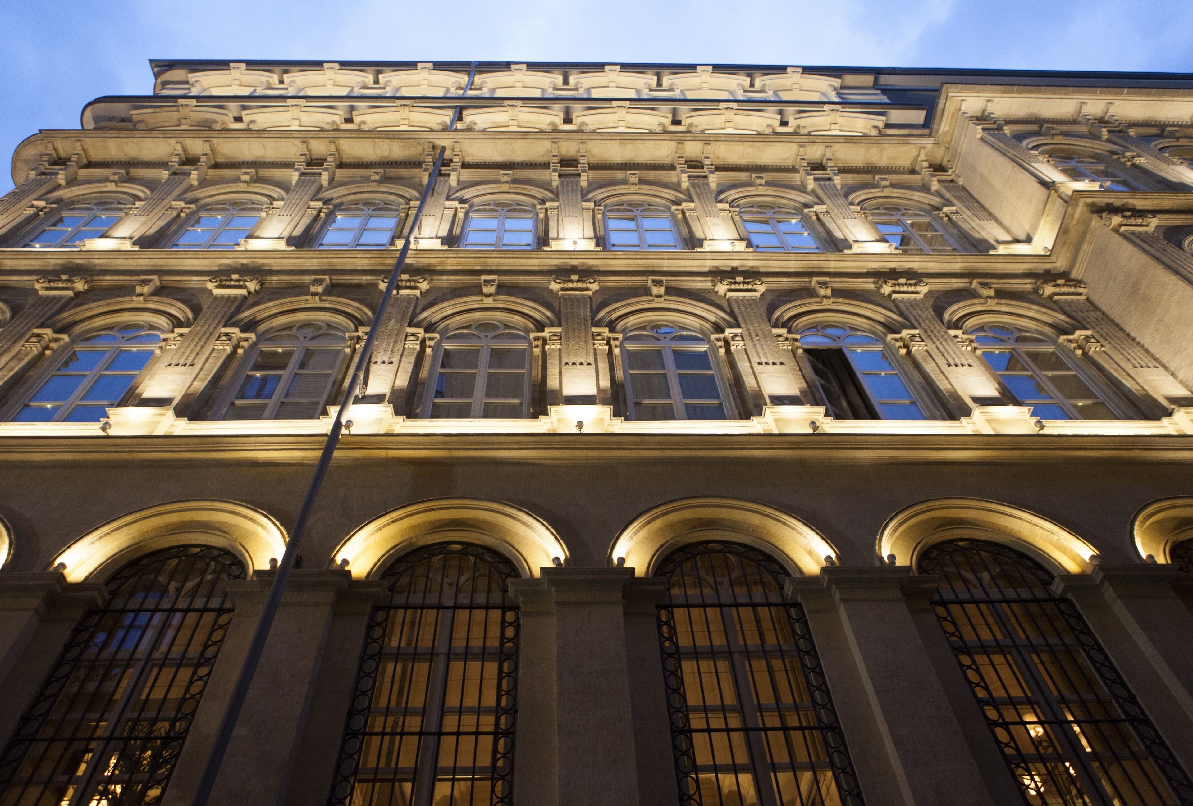 Front of property - evening/night