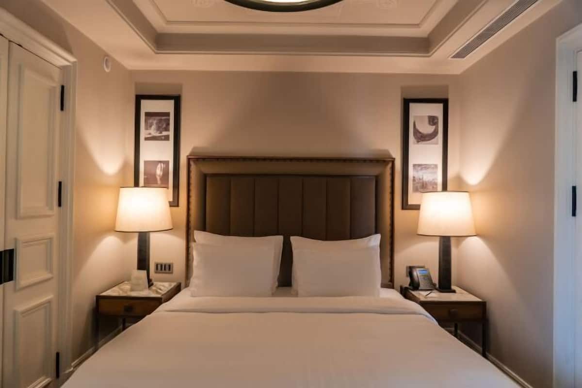 1 bedroom, minibar, in-room safe, desk
