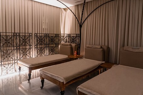 The Bank Hotel Istanbul, a Member of Design Hotels Special Class - Image 12