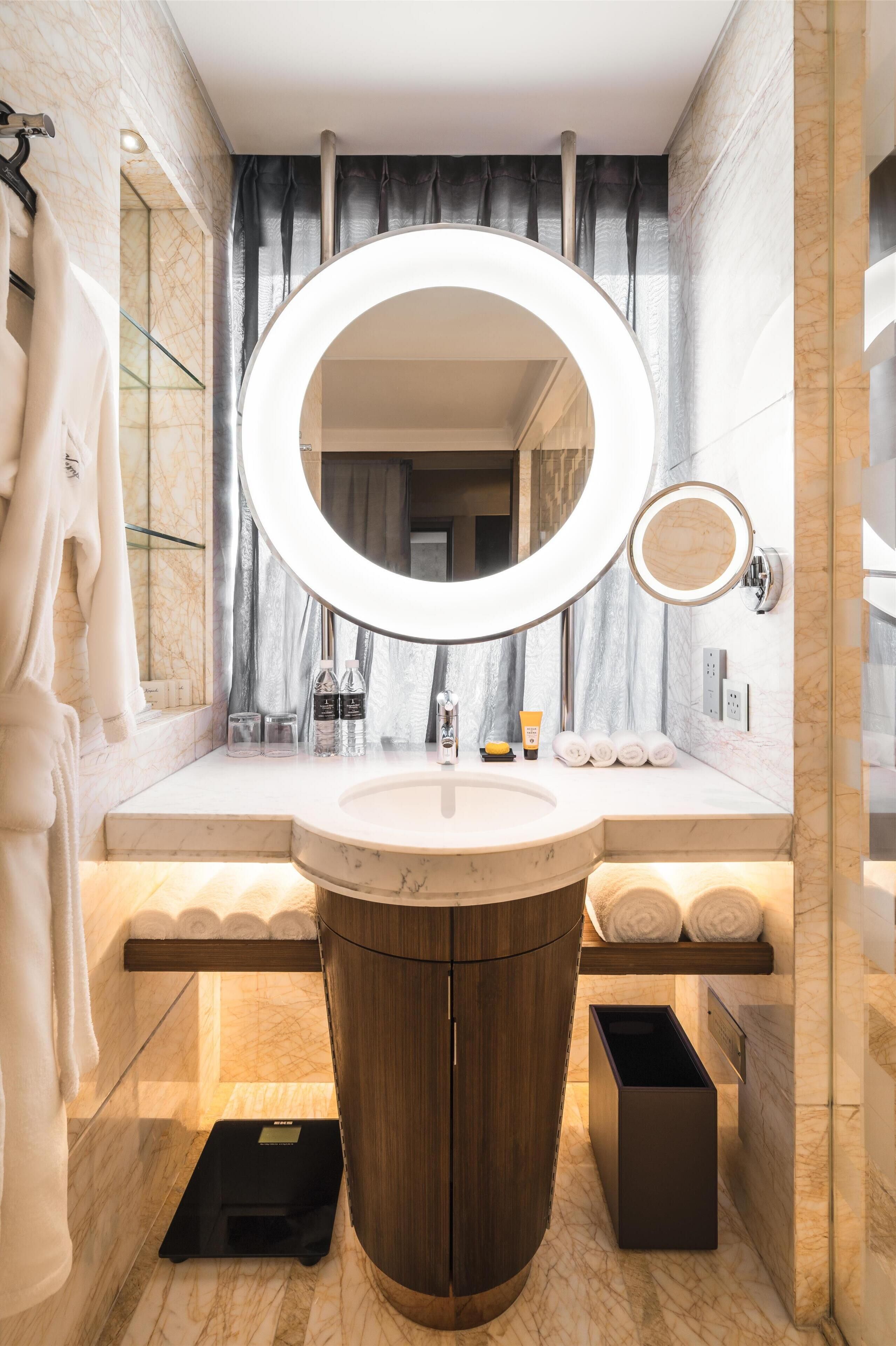 down duvets, minibar, in-room safe, desk