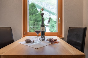 Living area - Jolimont Apartments (Zermatt)