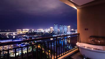 Habitación Deluxe, vista al mar | Balcón