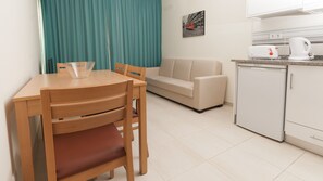 Blackout curtains, soundproofing, free WiFi, bed sheets