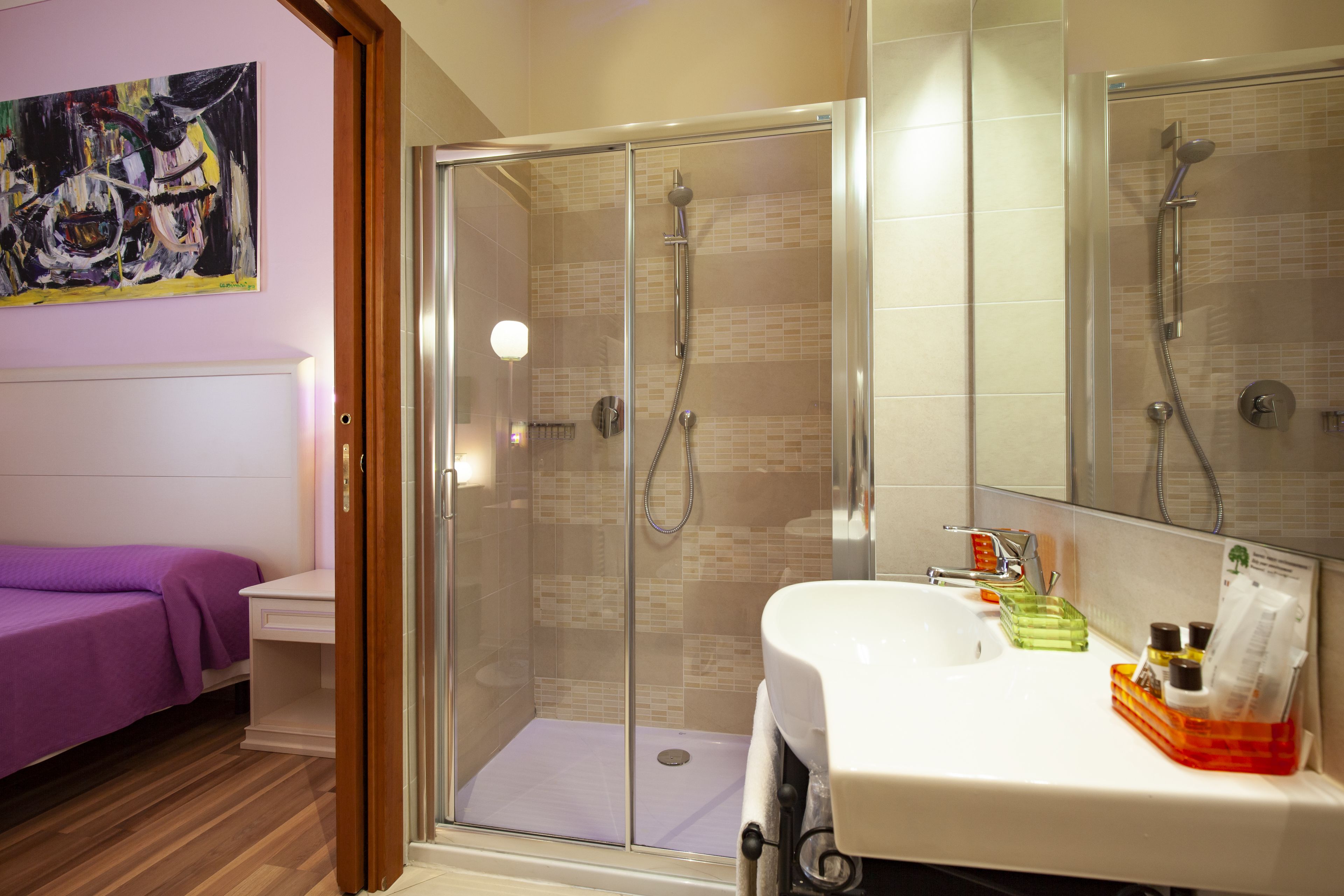 comfort double or twin room | bathroom | shower, rainfall showerhead, free toiletries, hair dryer